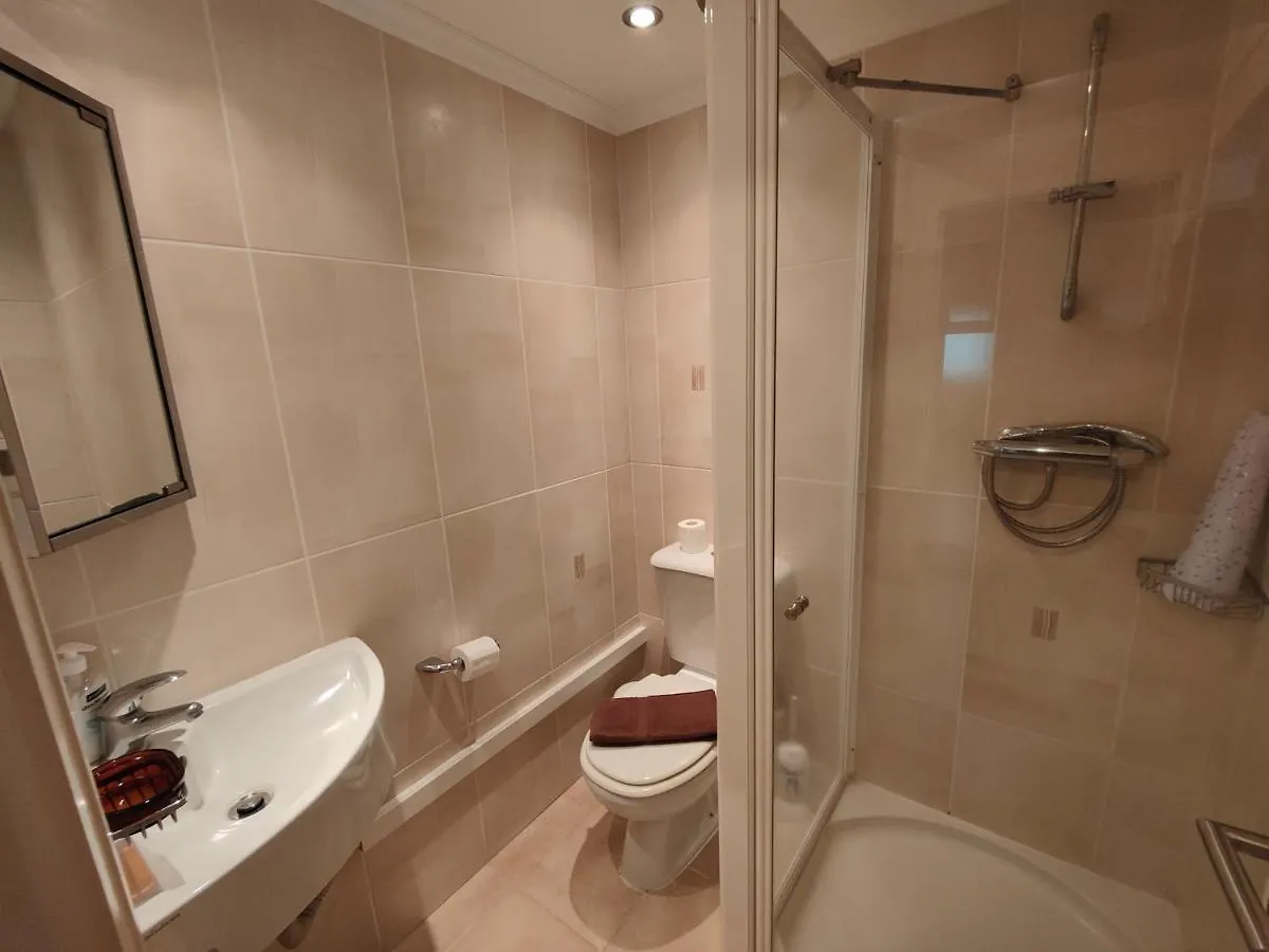 By The Beach & Pool Apartment Funchal  Funchal (Madeira)