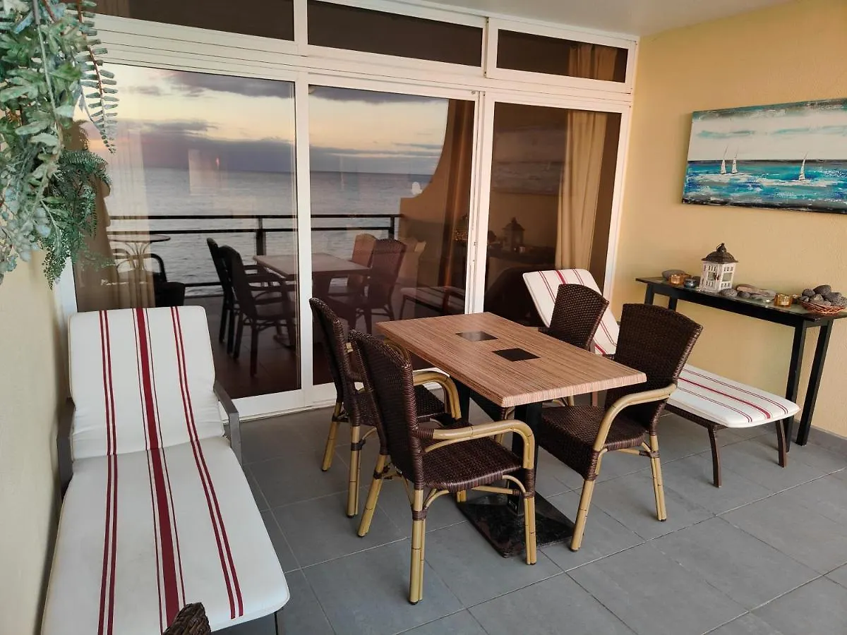 By The Beach & Pool Apartment Funchal   Funchal (Madeira)