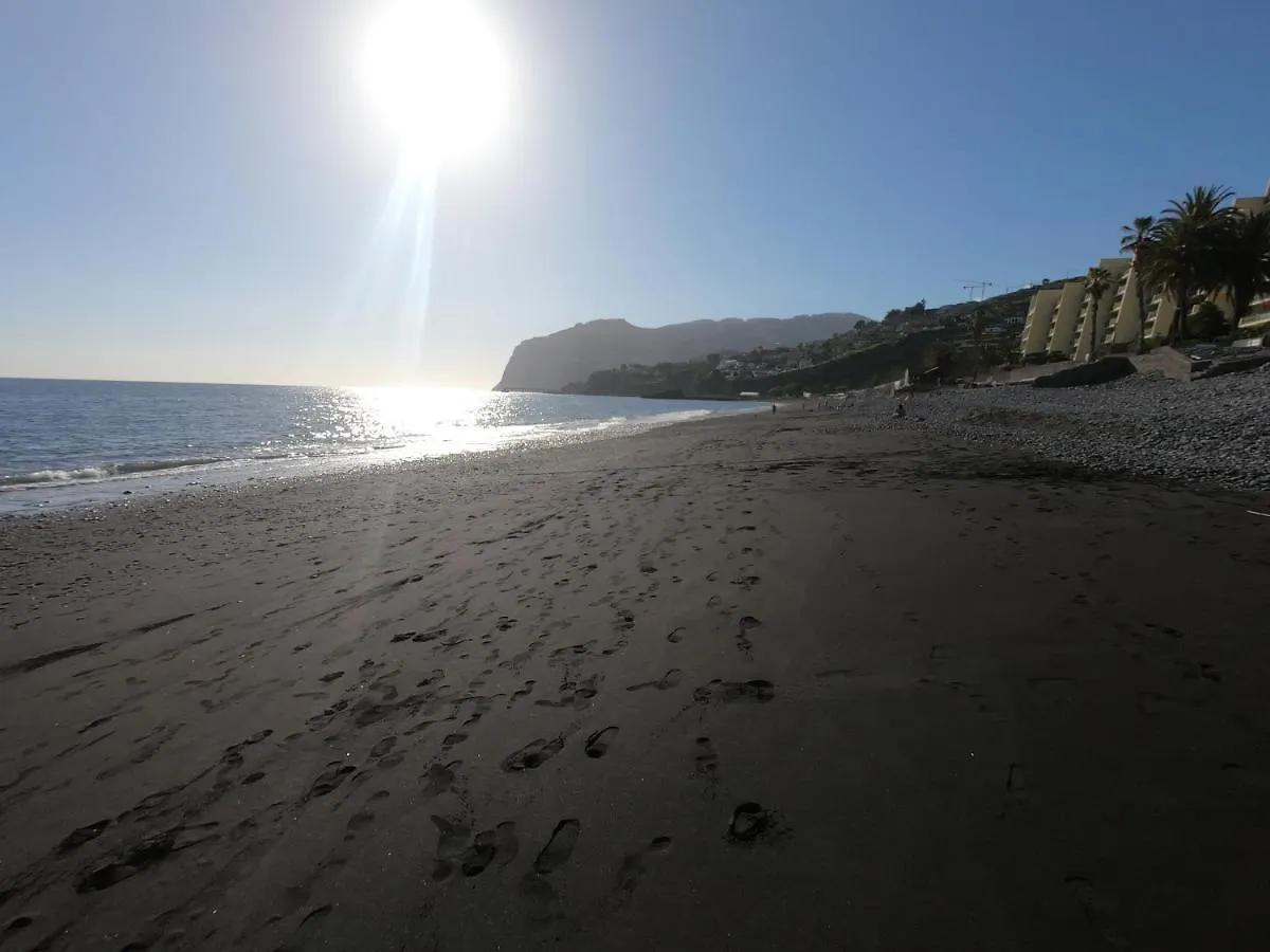 By The Beach & Pool Apartment Funchal  0*, Funchal (Madeira) Portugal