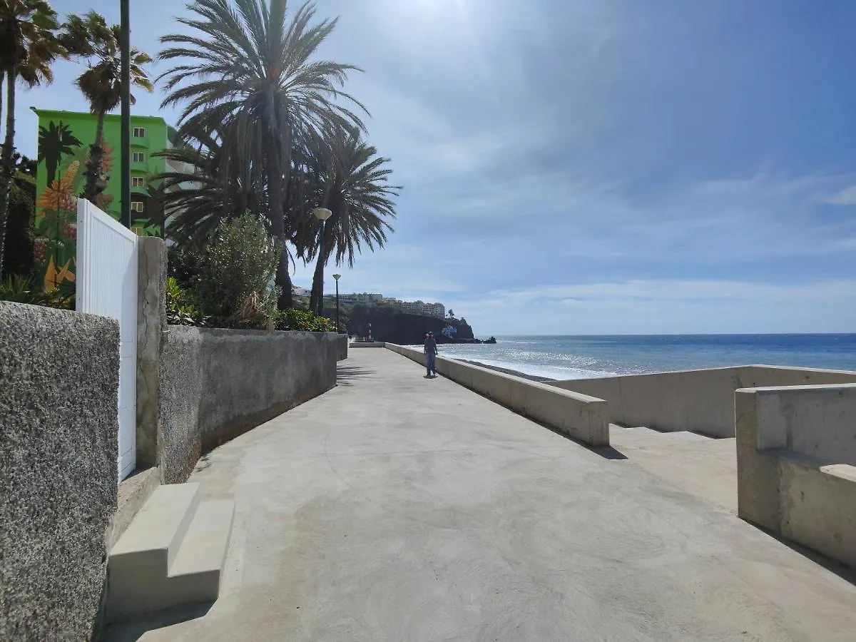 By The Beach & Pool Apartment Funchal  0*, Funchal (Madeira) Portugal