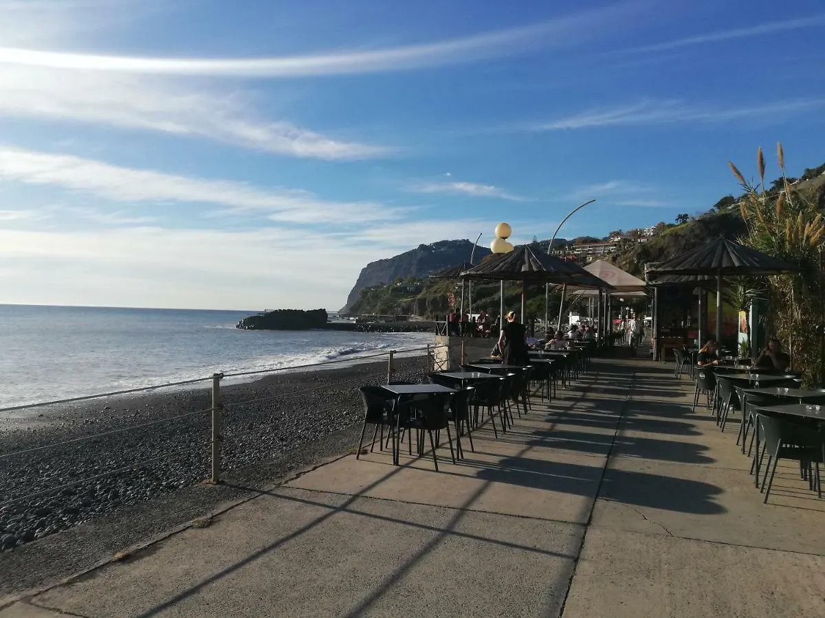 By The Beach & Pool Apartment Funchal  Funchal (Madeira)