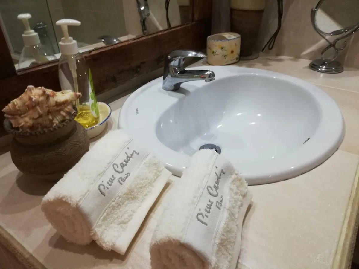 By The Beach & Pool Apartment Φουνκάλ 0*,  Πορτογαλία